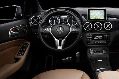 Лукс и нововъведения в новия B-Class на Mercedes