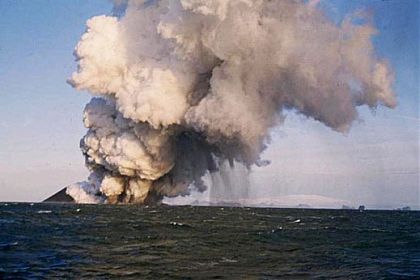 В Исландия продават пепел от вулкана