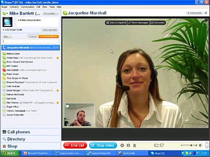 Skype вече ще предлага и групов видеочат