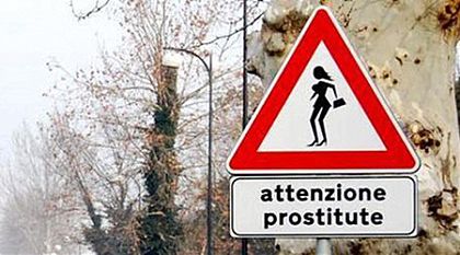 Знак, предупреждаващ за проститутки, се появи в Италия